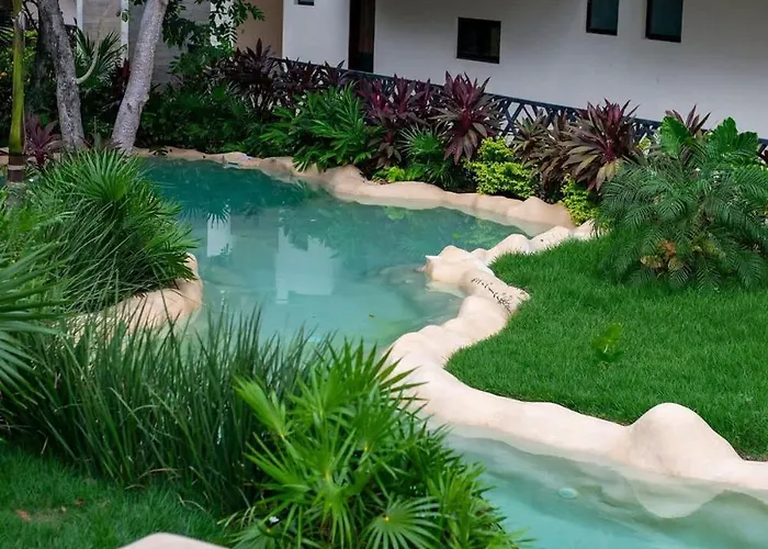 2 Bedroom With Spacious Loft Close From Zone